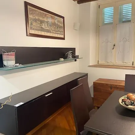 Apartment Carlo & Dany Piano Terra In Centro Con Giardino Parma
