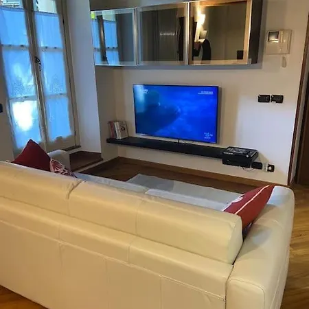 Apartment Carlo & Dany Piano Terra In Centro Con Giardino Parma