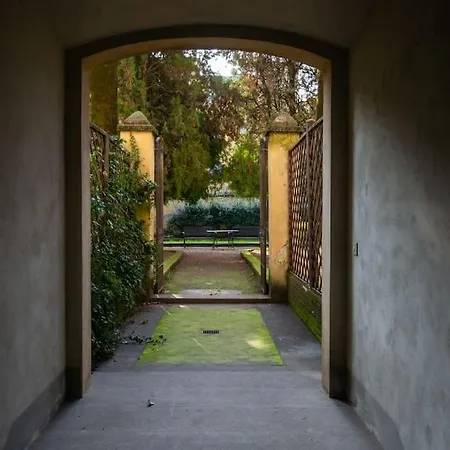 Carlo & Dany Piano Terra In Centro Con Giardino Apartment